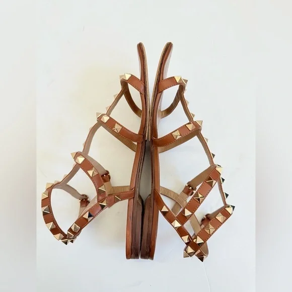 Valentino Garavani Brown leather Gold Rockstud ankle strap flat sandals EU 39.5 Sandals